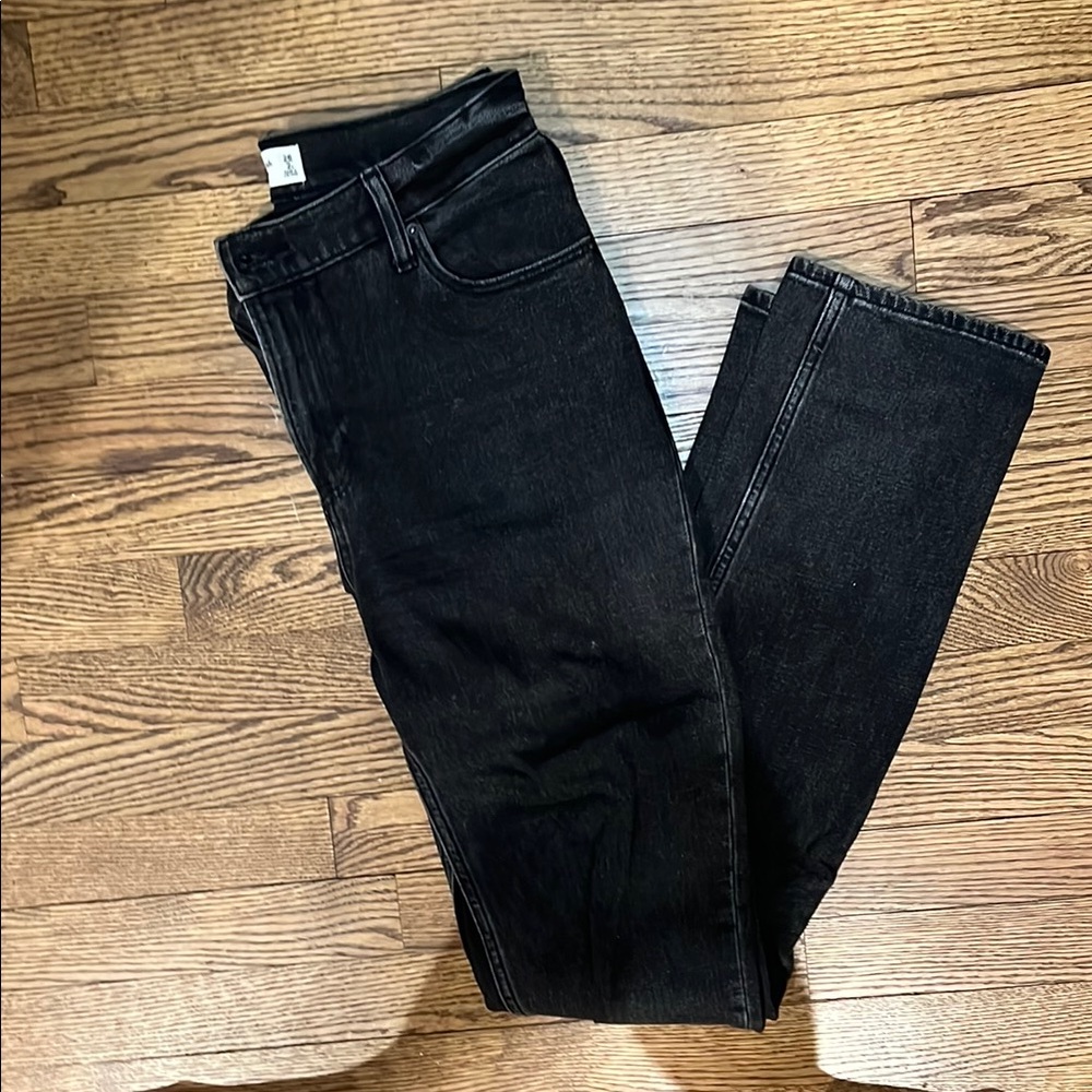 Abercrombie & Fitch “The ‘90s slim straight ultra high rise”pinch waist size 26L